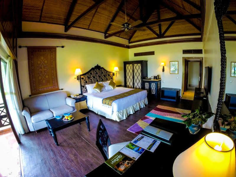 Villa At Nexus Resort & Spa Karambunai Kampong Bikasan Exterior photo